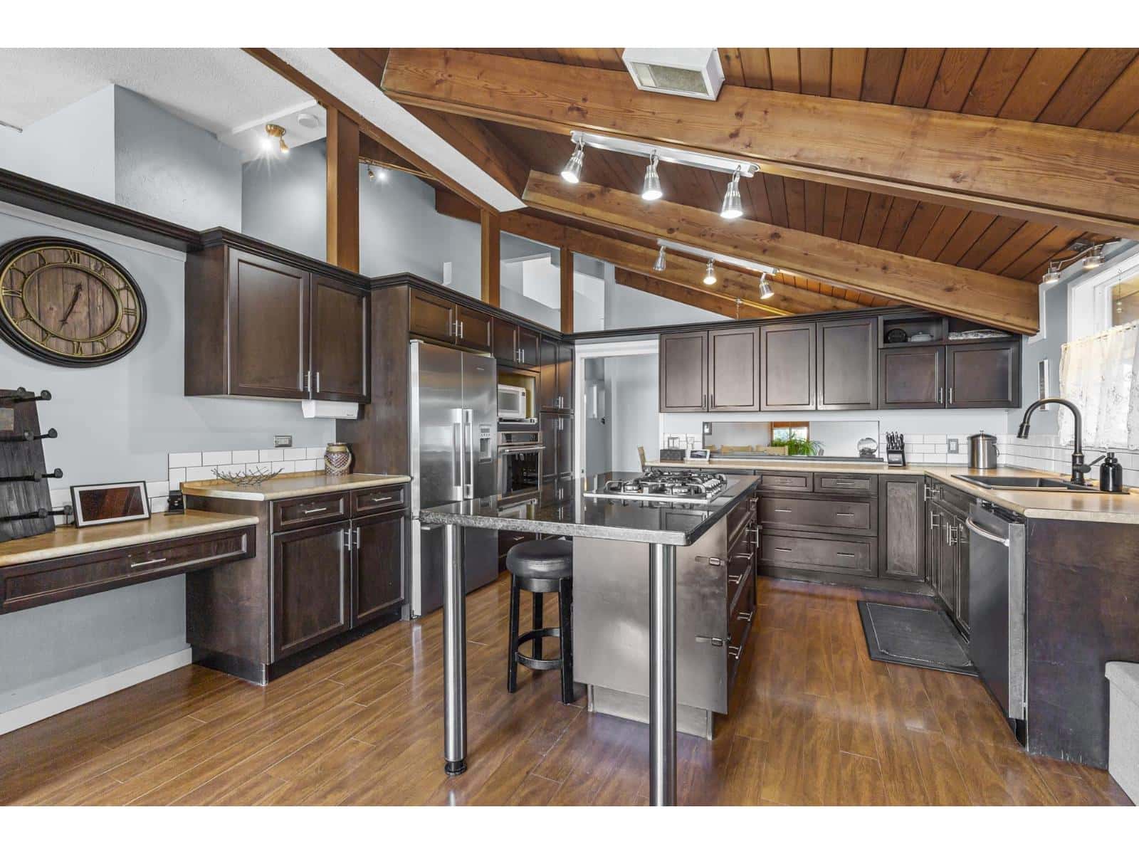 32934 12TH AVENUE — Mission, British Columbia - Photo 4 of 30