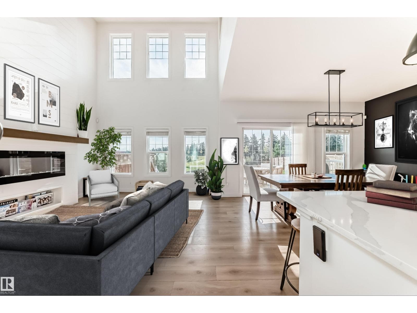 St. Albert — St. Albert - Main photo