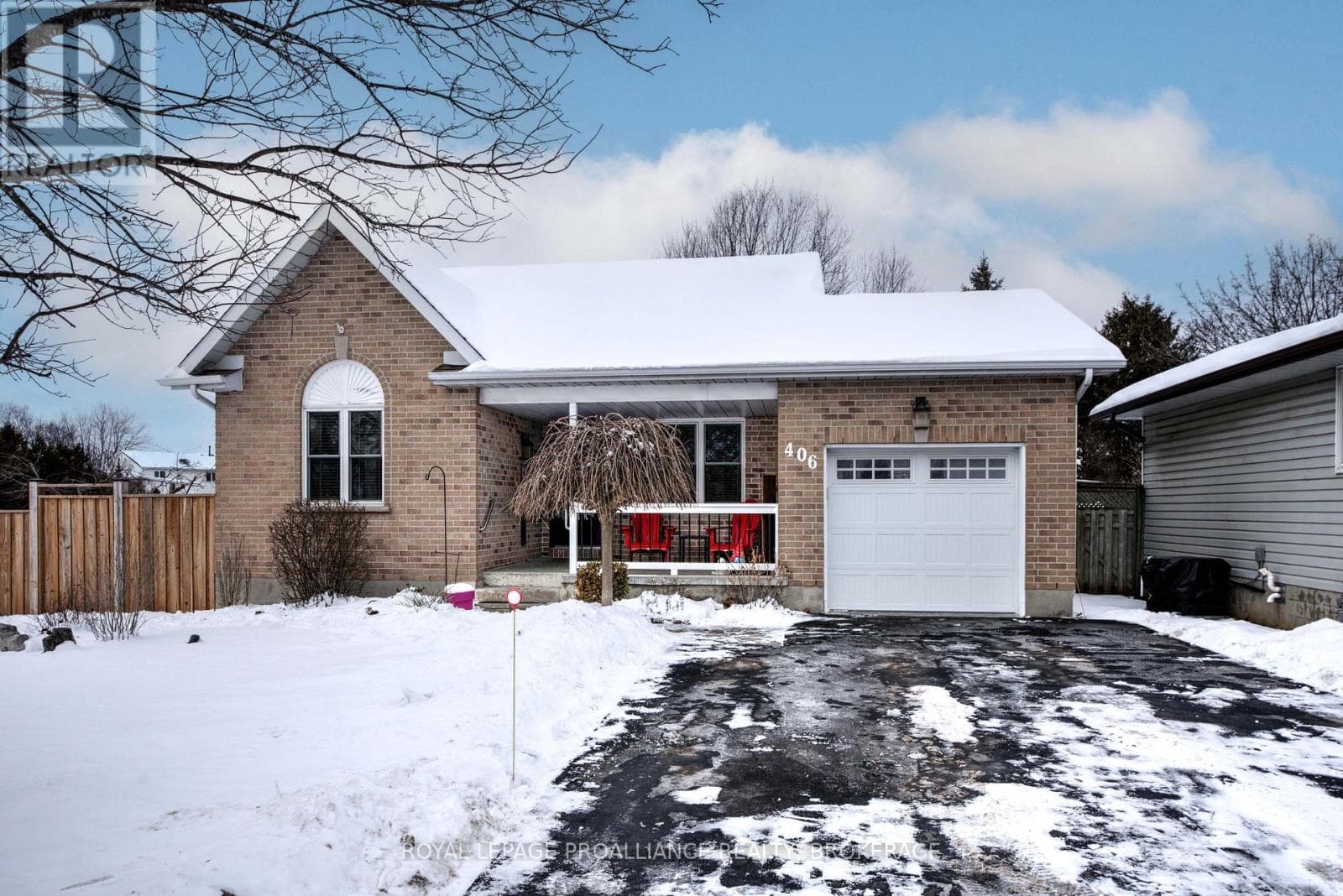 406 WATERLOO DRIVE — Kingston (East Gardiners Rd), Ontario - Main photo