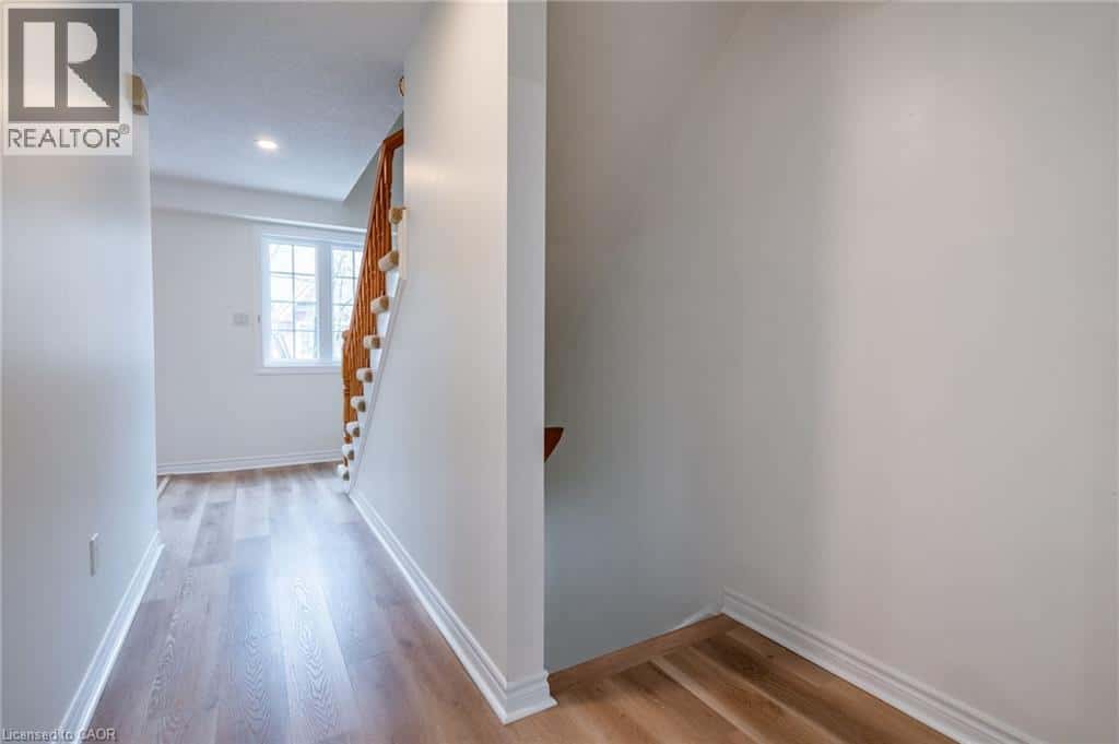 2075 WALKERS Line Unit# 246 — Burlington, Ontario - Photo 4 of 39