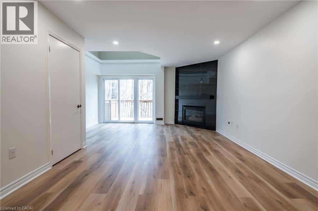 2075 WALKERS Line Unit# 246 — Burlington, Ontario - Photo 5 of 39