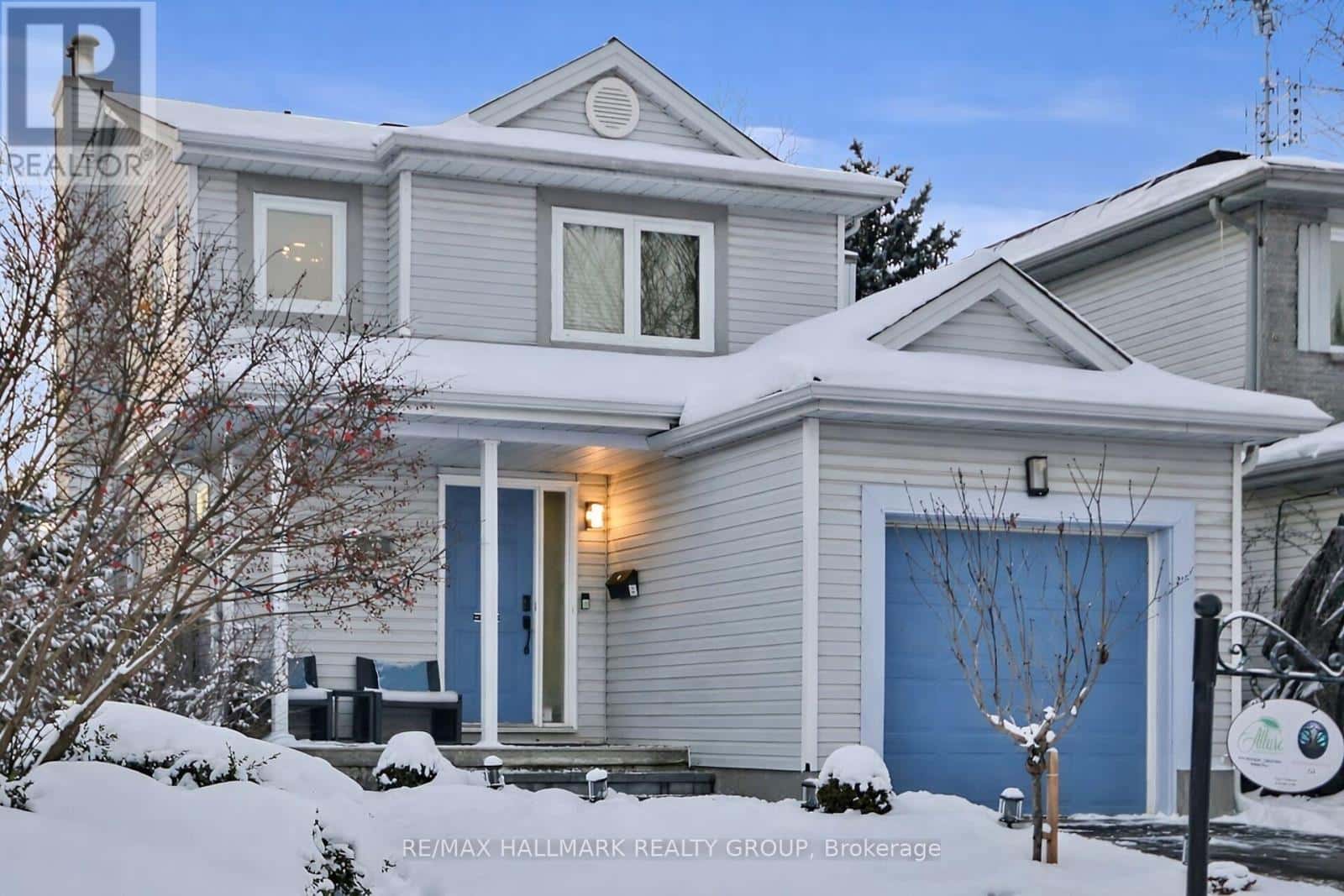 52 PEACOCK CRESCENT — Ottawa, Ontario - Photo 2 of 50