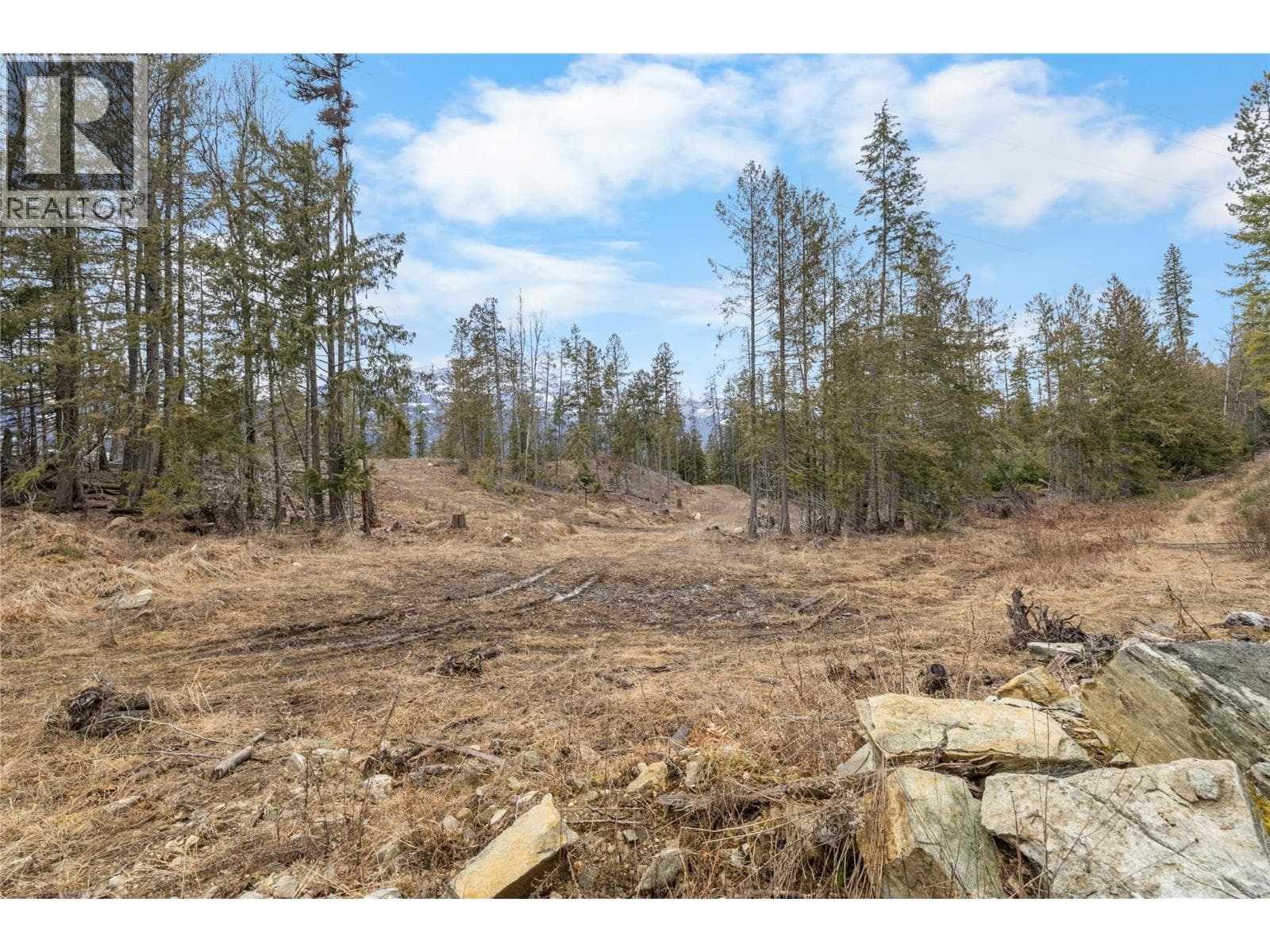 506 RIONDEL Road — Riondel, British Columbia - Main photo