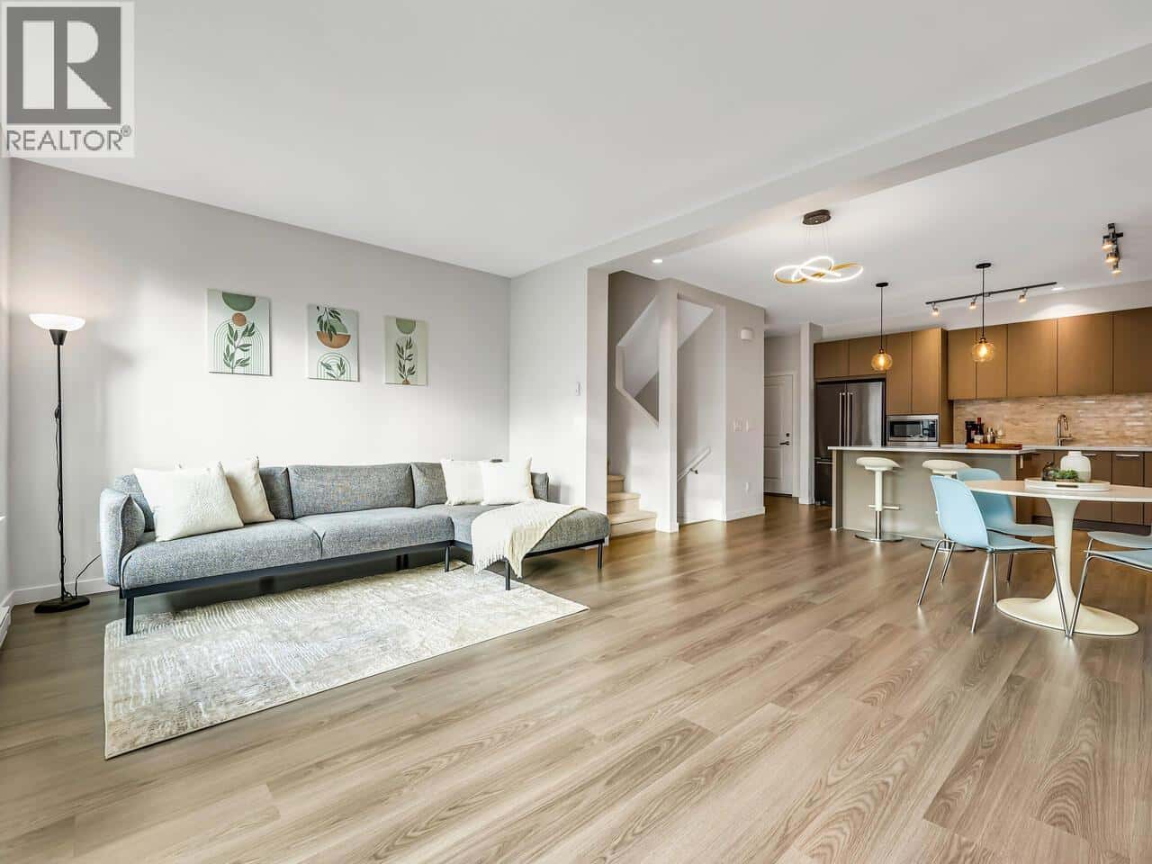 40 3500 BURKE VILLAGE PROMENADE — Coquitlam, British Columbia - Photo 4 of 35