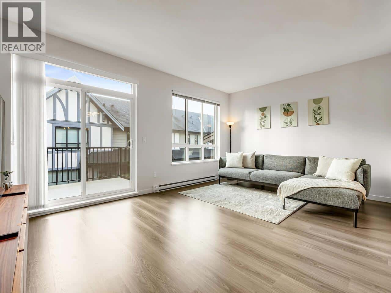 40 3500 BURKE VILLAGE PROMENADE — Coquitlam, British Columbia - Photo 5 of 35