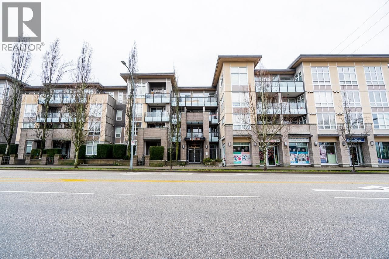 419 55 EIGHTH AVENUE — New Westminster, British Columbia - Main photo