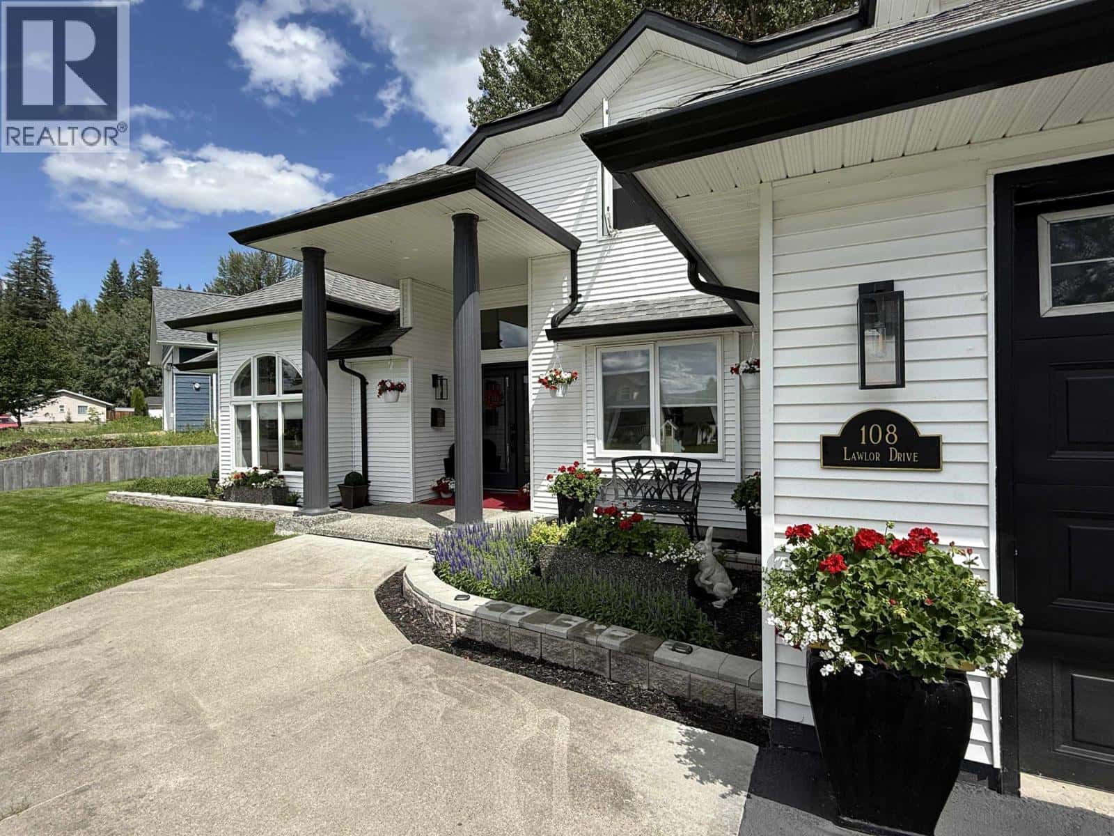 108 LAWLOR DRIVE — Quesnel, British Columbia - Photo 4 of 40