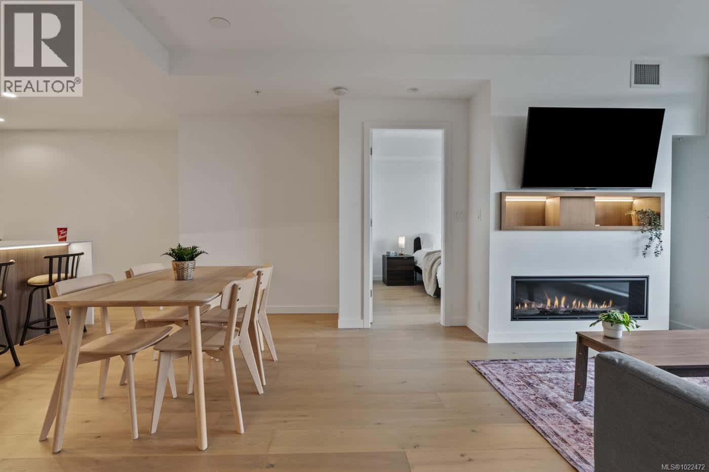 1012 2000 Hannington Rd — Langford, British Columbia - Photo 5 of 52