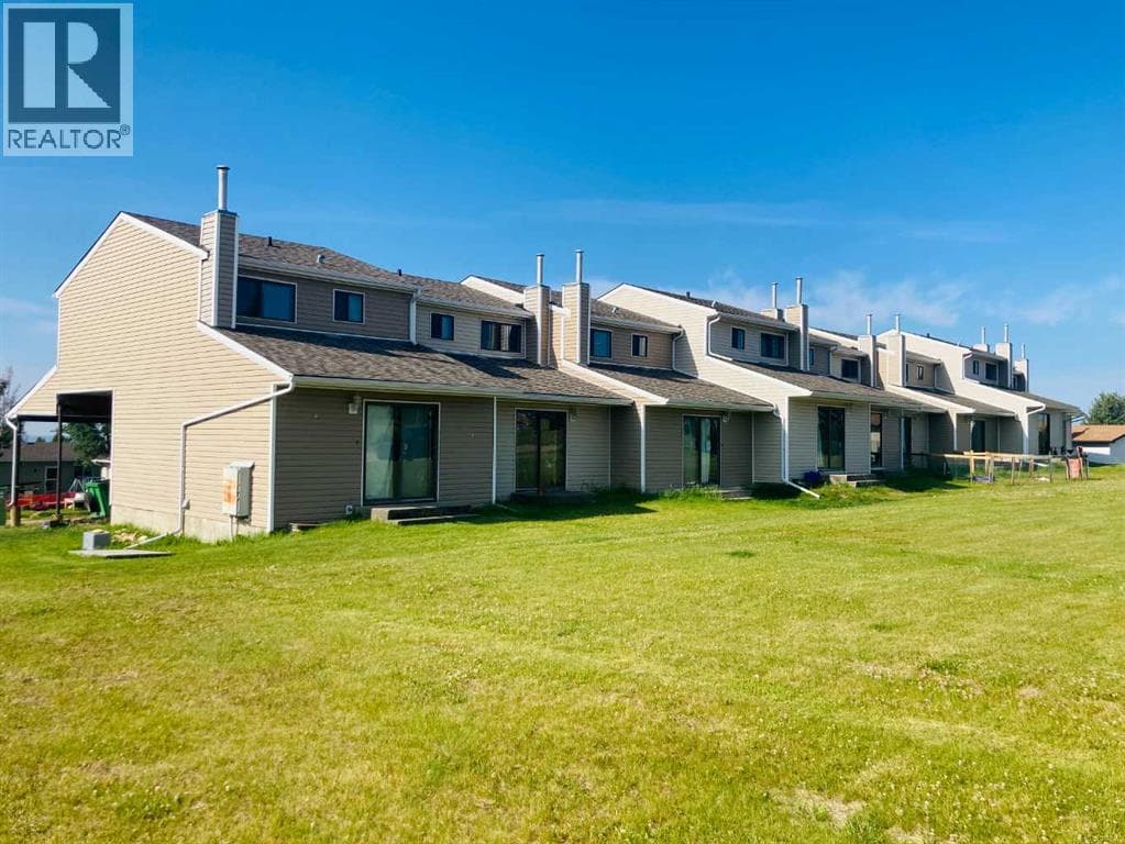 101 Assiniboine Drive — Swan Hills, Alberta - Main photo