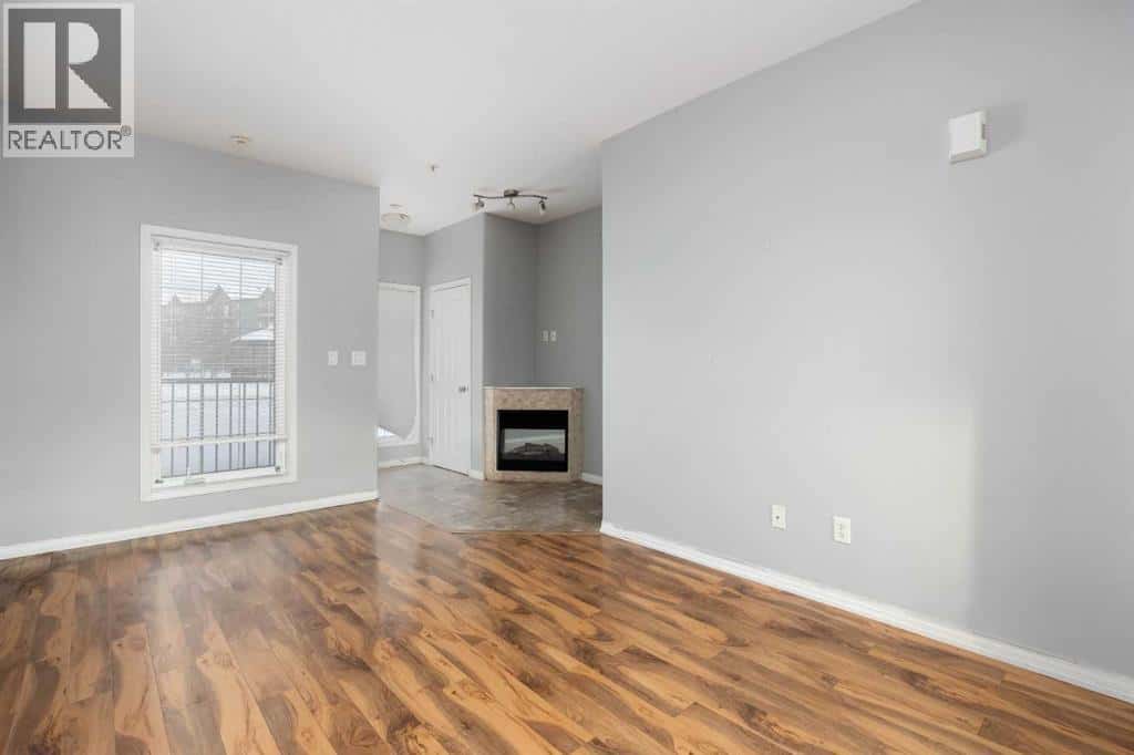 Fort McMurray — Fort McMurray - Photo 4 of 26