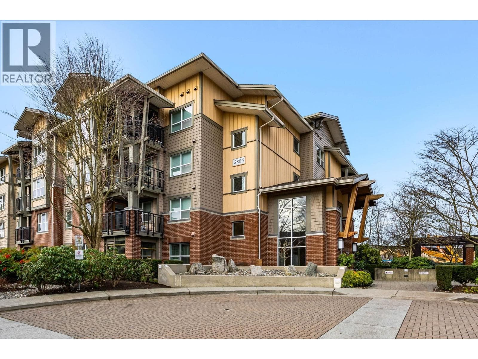 213 5885 IRMIN STREET — Burnaby, British Columbia - Main photo