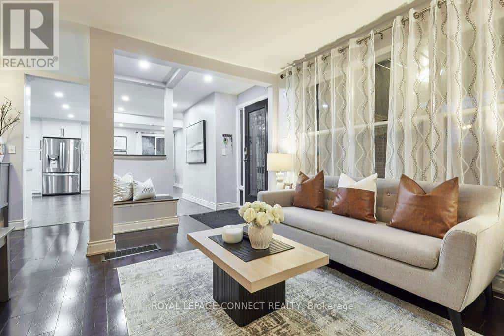 19 COVERDALE AVENUE — Cobourg, Ontario - Photo 4 of 40