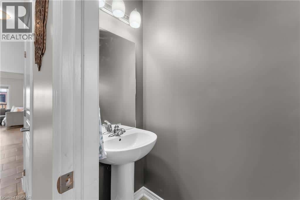 79 SEVERINO Circle Unit# 50 — West Lincoln, Ontario - Photo 4 of 39