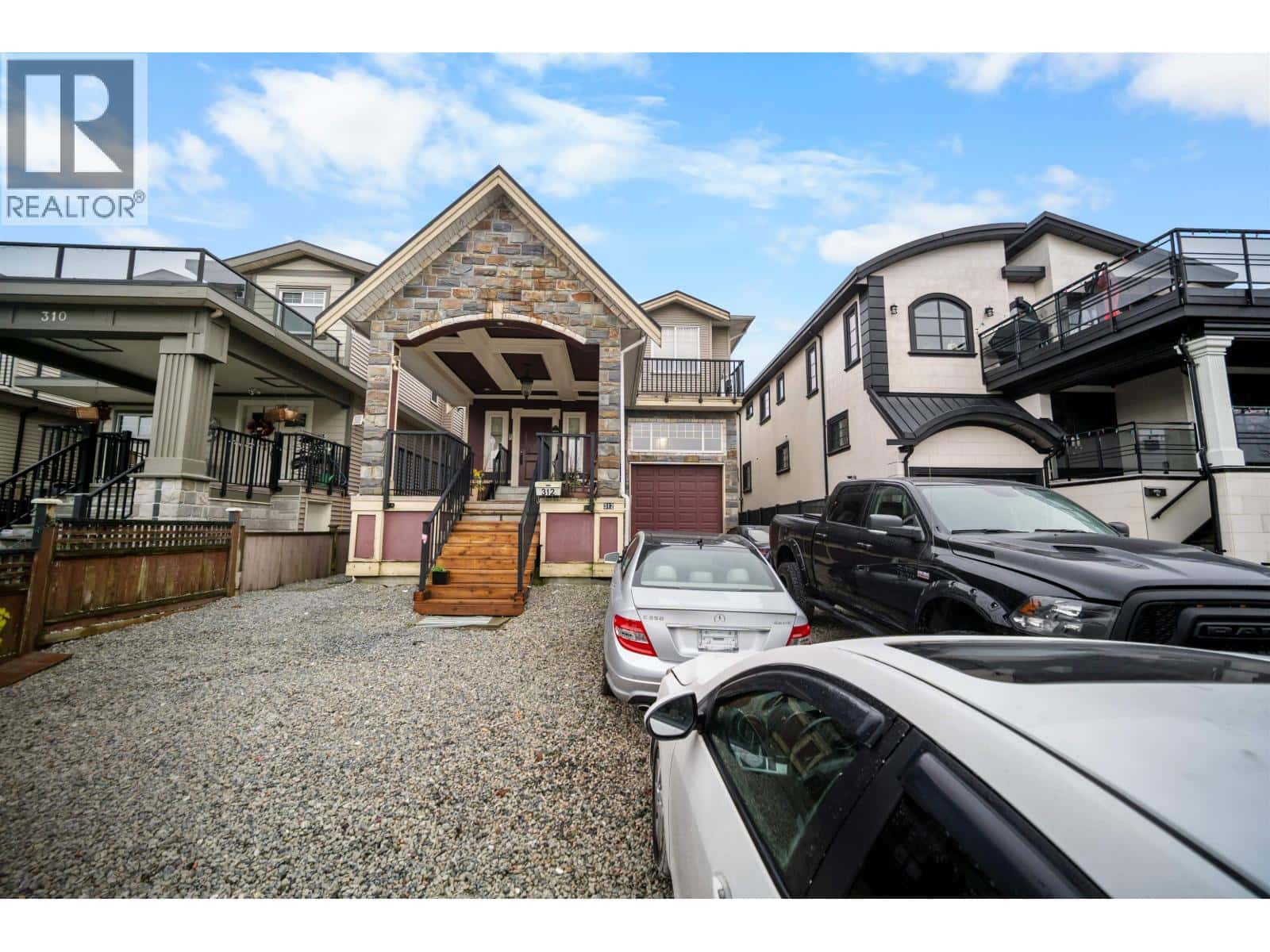 New Westminster — New Westminster - Photo 3 of 27