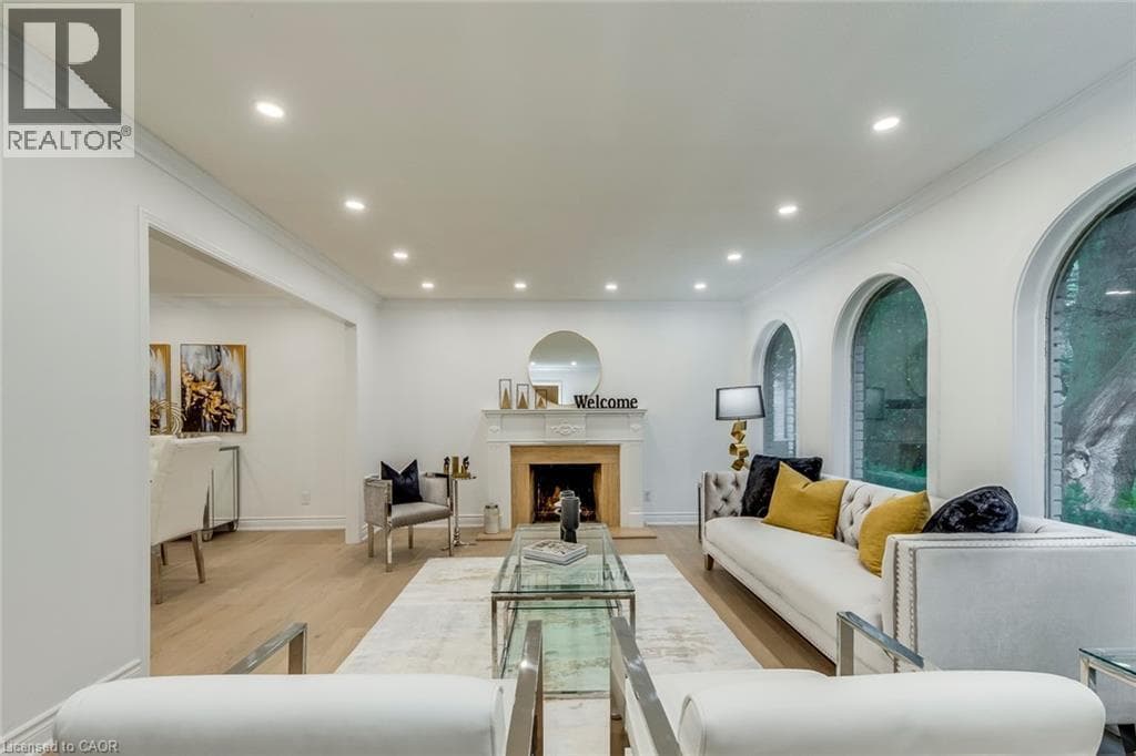 170 CAVENDISH Court — Oakville, Ontario - Main photo