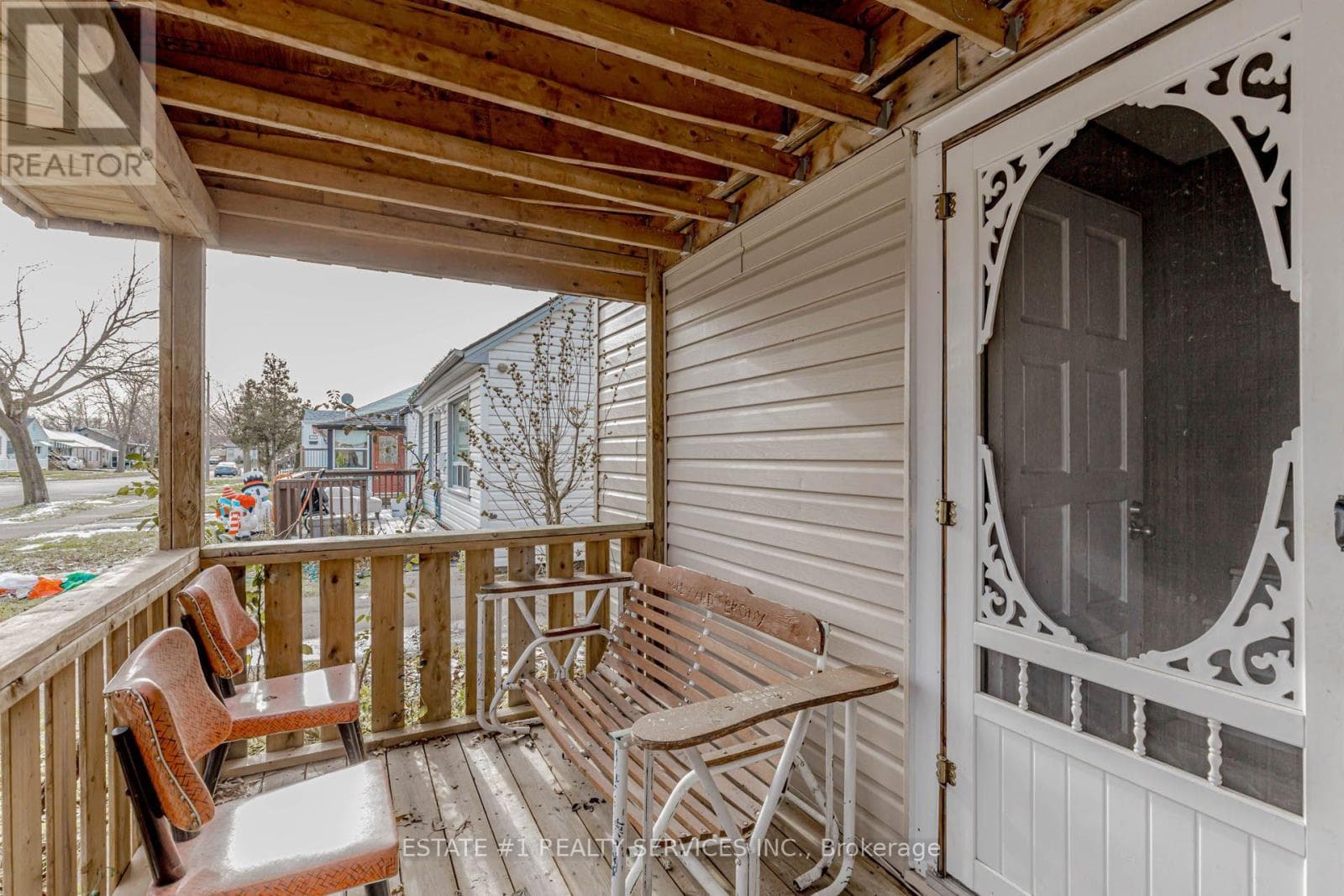 107 DOVER ROAD — Welland (Lincoln/Crowland), Ontario - Main photo