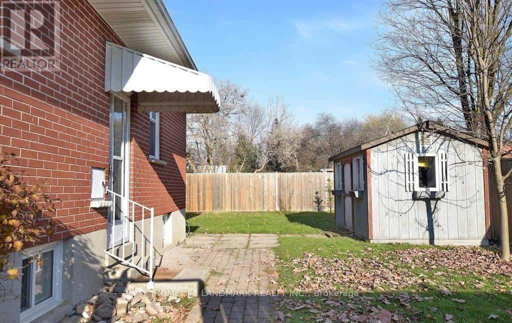 110 FRONT STREET E — Whitby (Port Whitby), Ontario - Photo 3 of 21