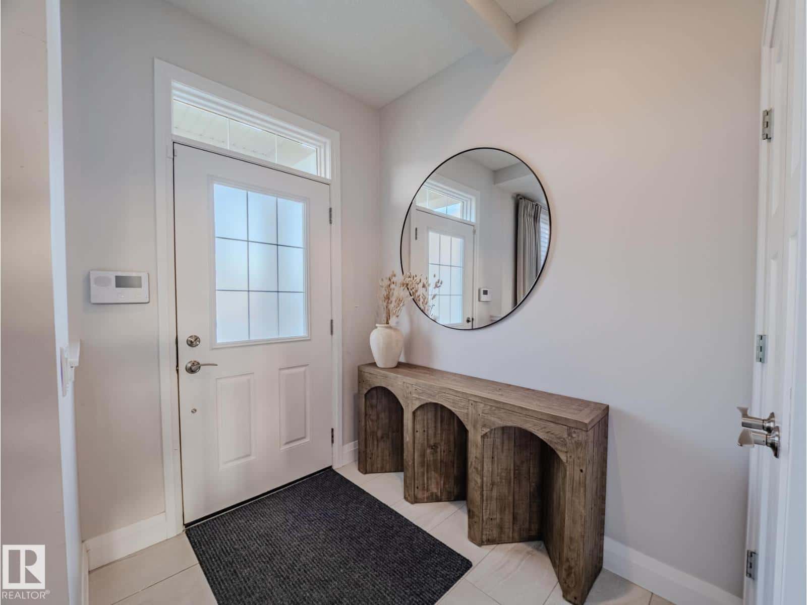 2805 ANTON WD SW — Edmonton, Alberta - Photo 5 of 69