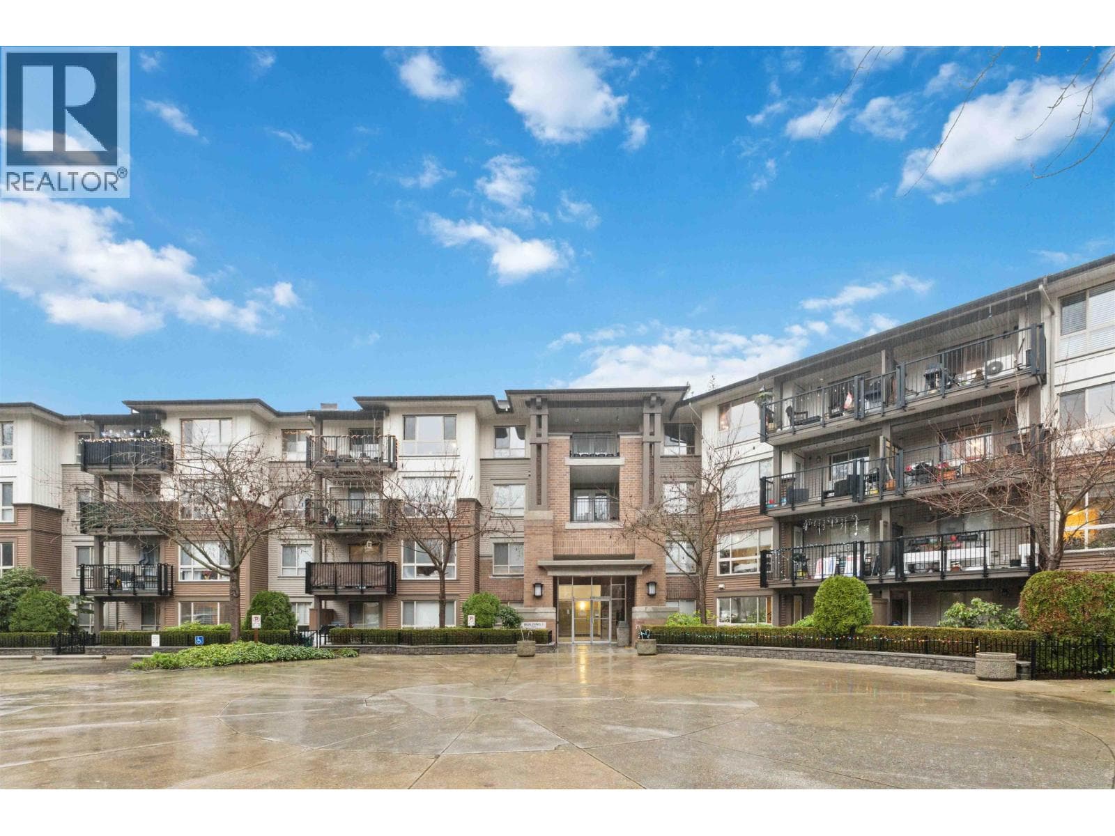 403 11665 HANEY BYPASS — Maple Ridge, British Columbia - Main photo