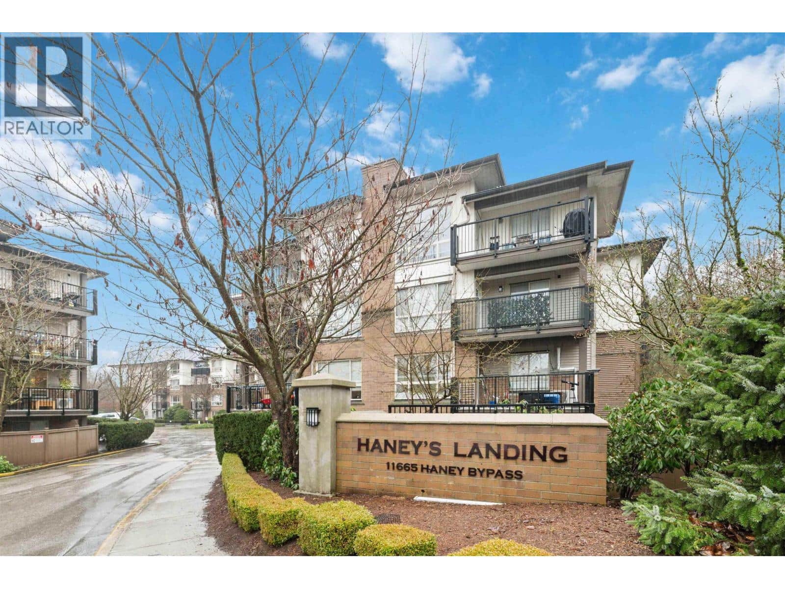 403 11665 HANEY BYPASS - Photo 3 of 39, Maple Ridge, British Columbia