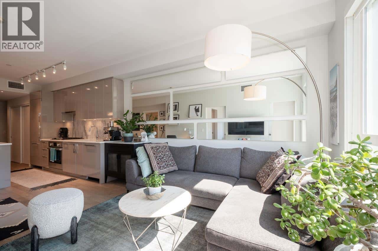 207 4080 YUKON STREET — Vancouver, British Columbia - Photo 4 of 22