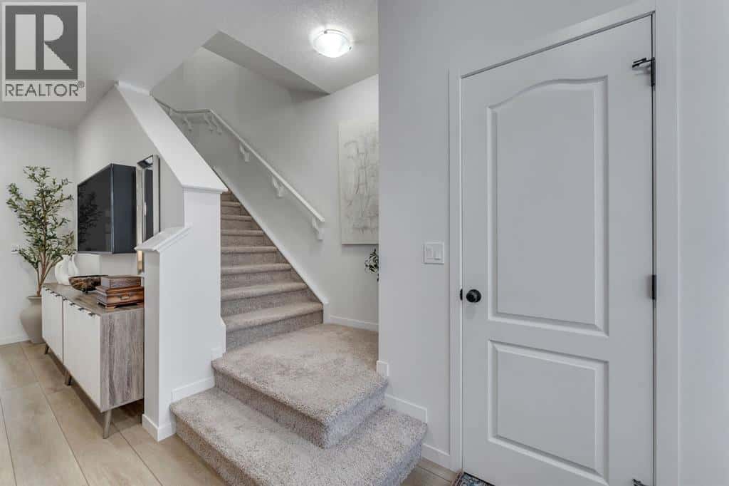 Calgary — Calgary - Photo 5 of 29