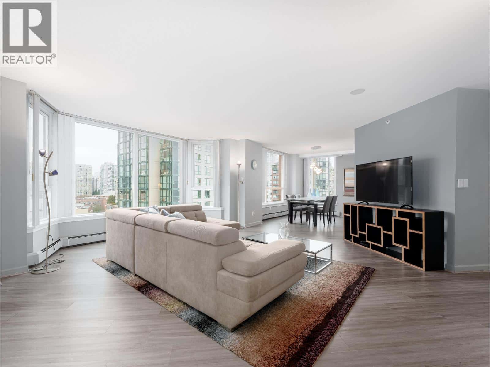 1306 388 DRAKE STREET — Vancouver, British Columbia - Photo 2 of 26