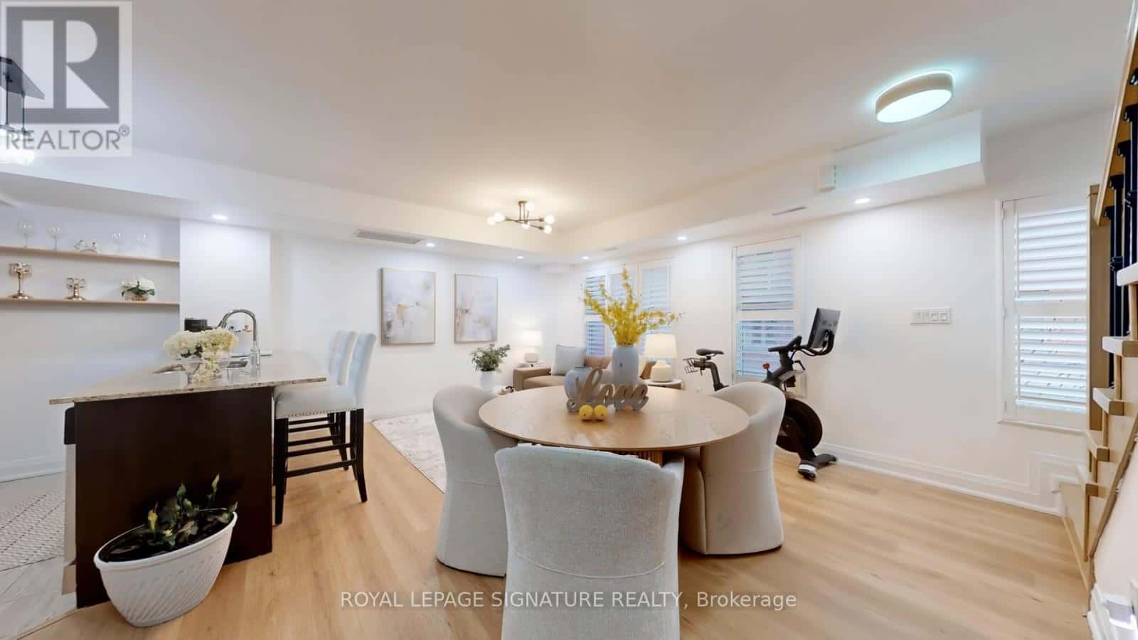 Toronto (Dovercourt-Wallace Emerson-Junction) — Toronto (Dovercourt-Wallace Emerson-Junction) - Photo 3 of 15