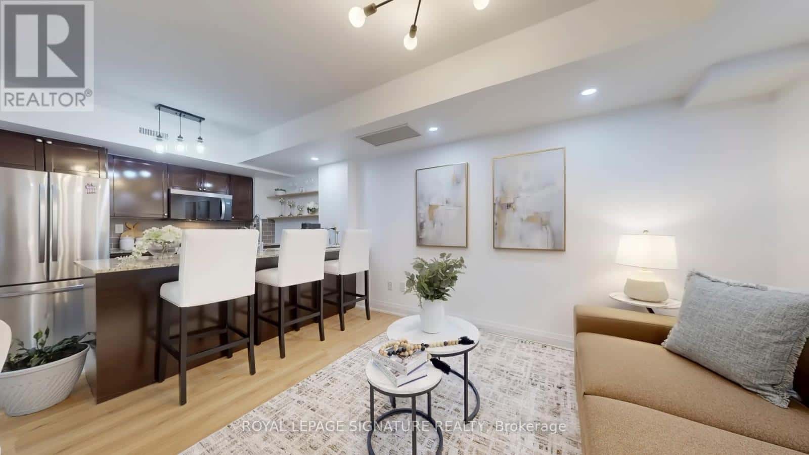 226 - 25 TURNTABLE CRESCENT — Toronto (Dovercourt-Wallace Emerson-Junction), Ontario - Photo 4 of 15