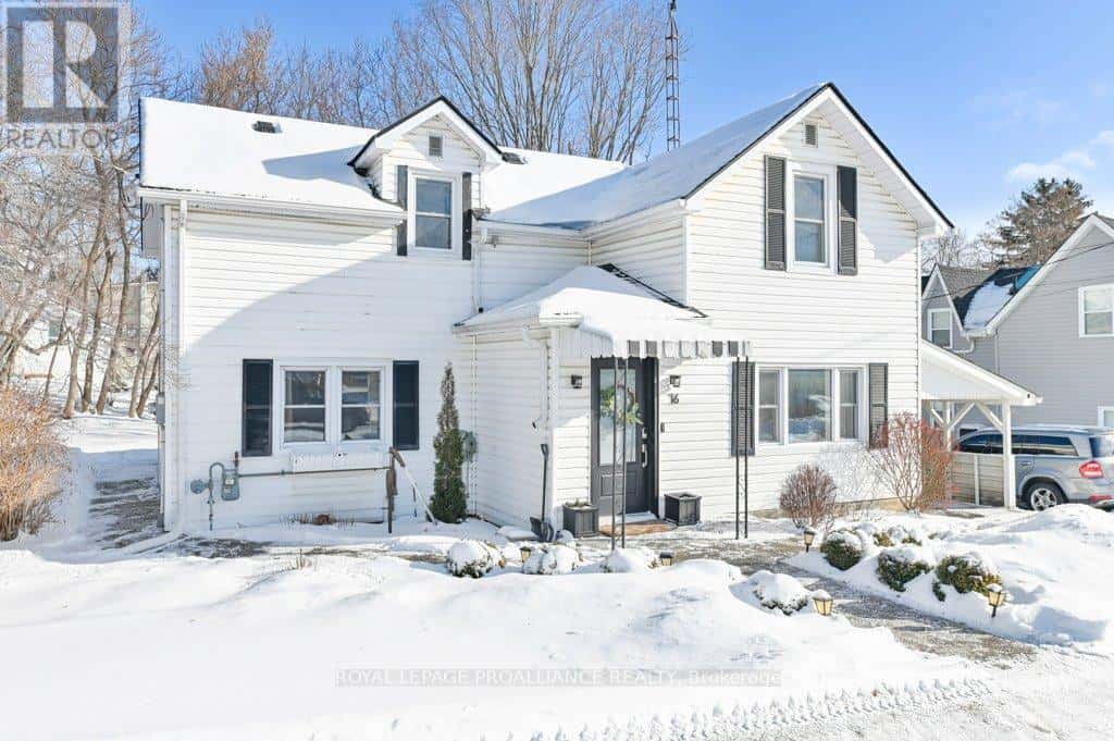 16 NORTH HASTINGS AVENUE — Marmora and Lake (Marmora Ward), Ontario - Photo 2 of 36