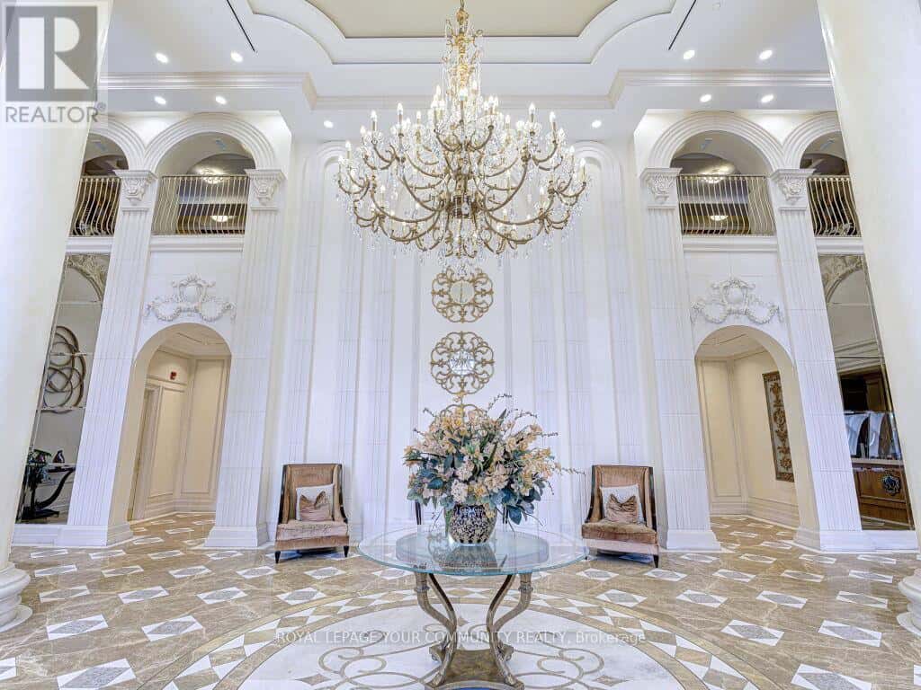 814 - 9245 JANE STREET — Vaughan (Maple) - Photo 4 of 47