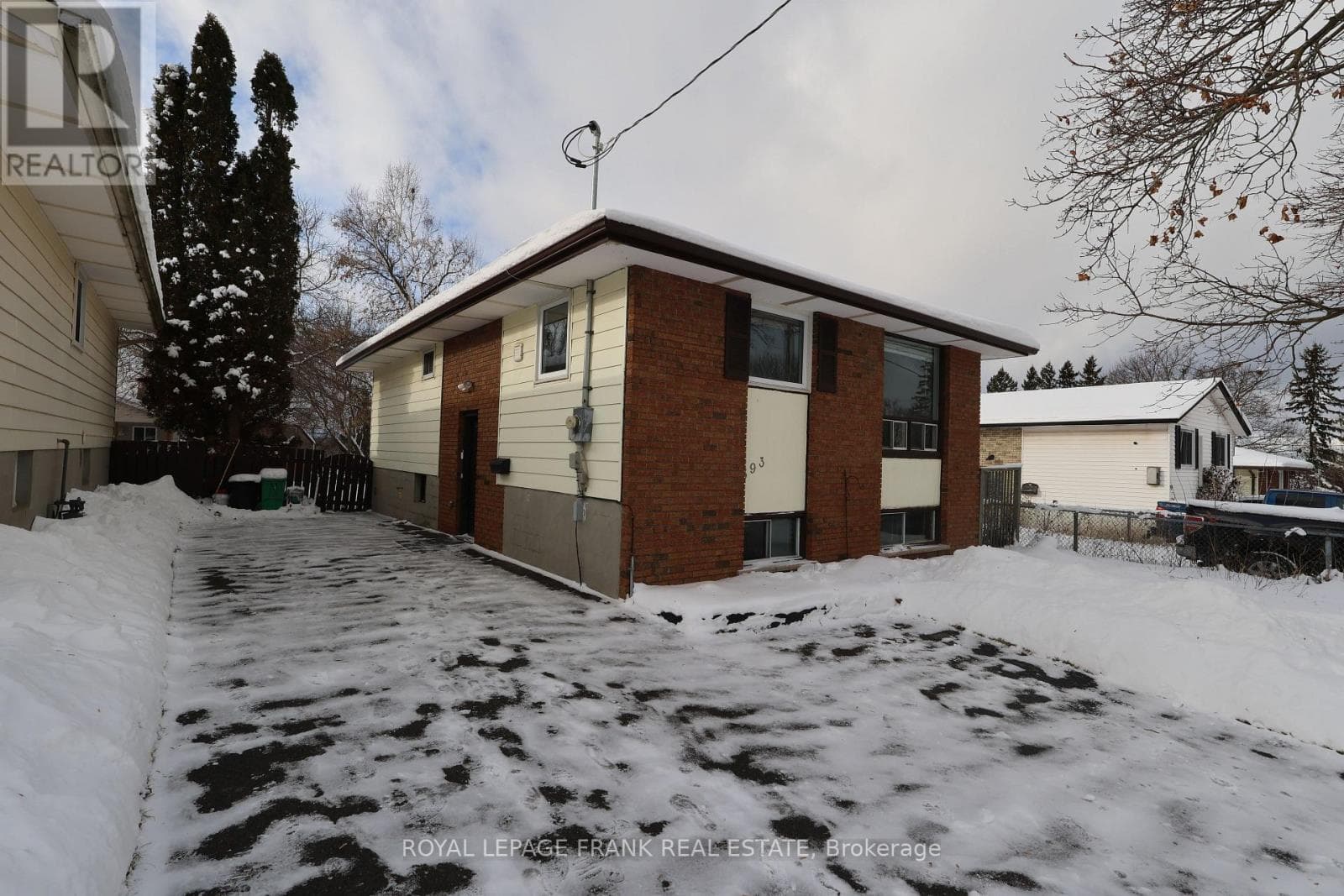 393 SOUTHPARK DRIVE — Peterborough (Ashburnham Ward 4), Ontario - Main photo