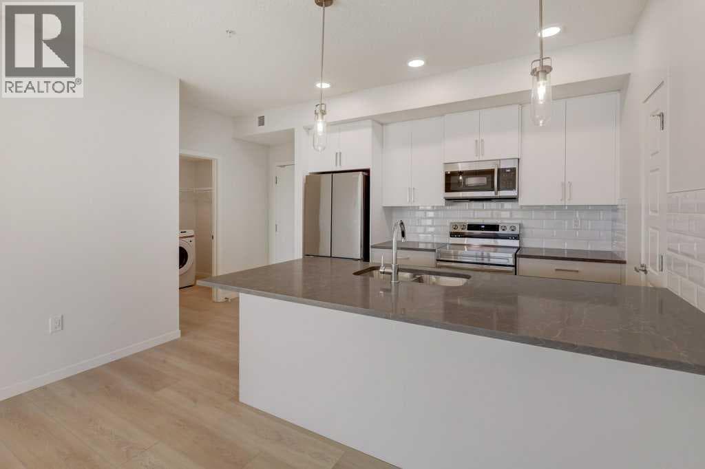 Calgary — Calgary - Main photo