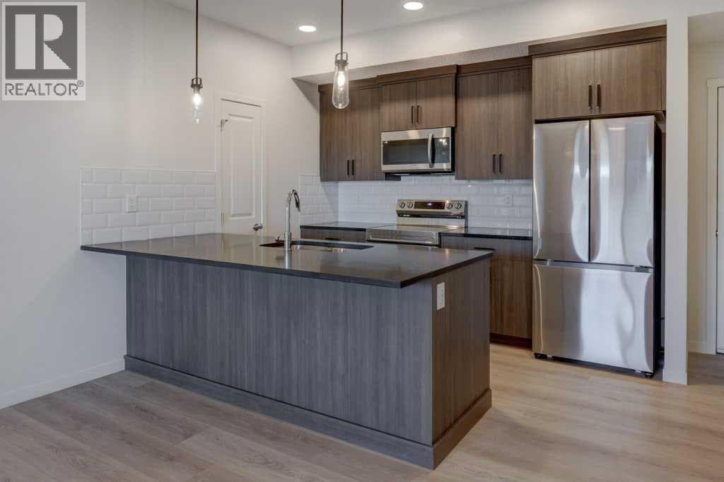 Calgary — Calgary - Main photo