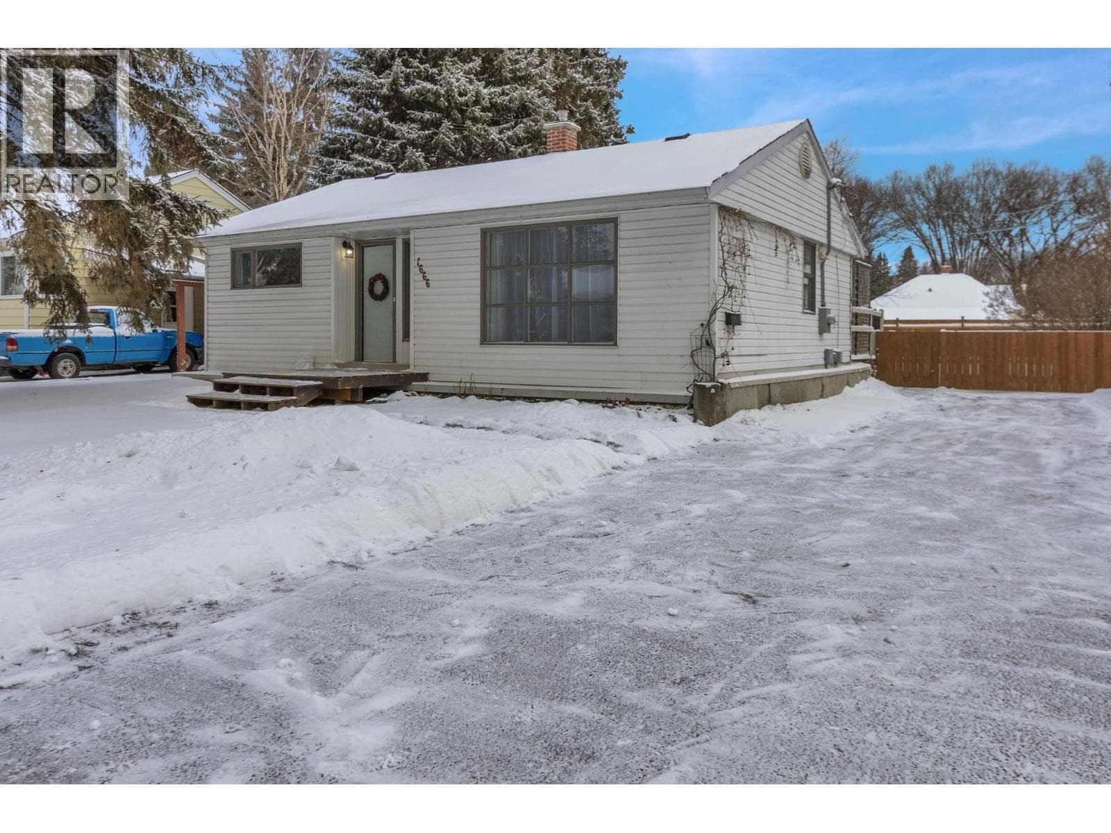 1666 FIR STREET — Prince George, British Columbia - Main photo