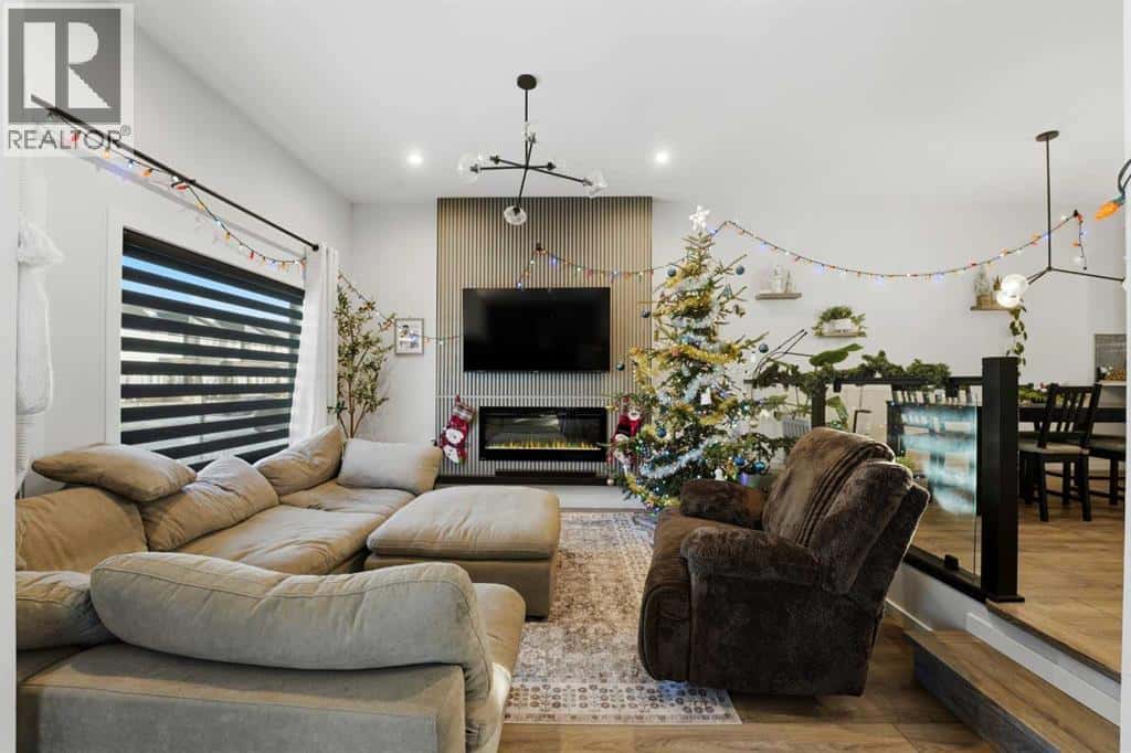 Rural Red Deer County — Rural Red Deer County - Photo 5 of 38