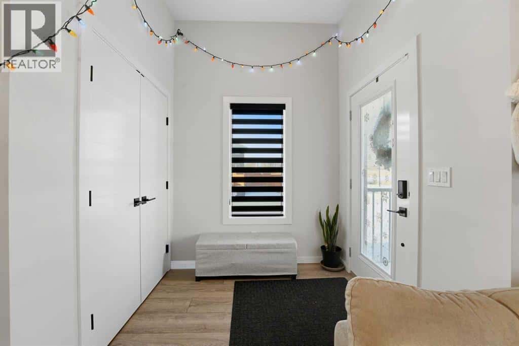 Rural Red Deer County — Rural Red Deer County - Photo 4 of 38