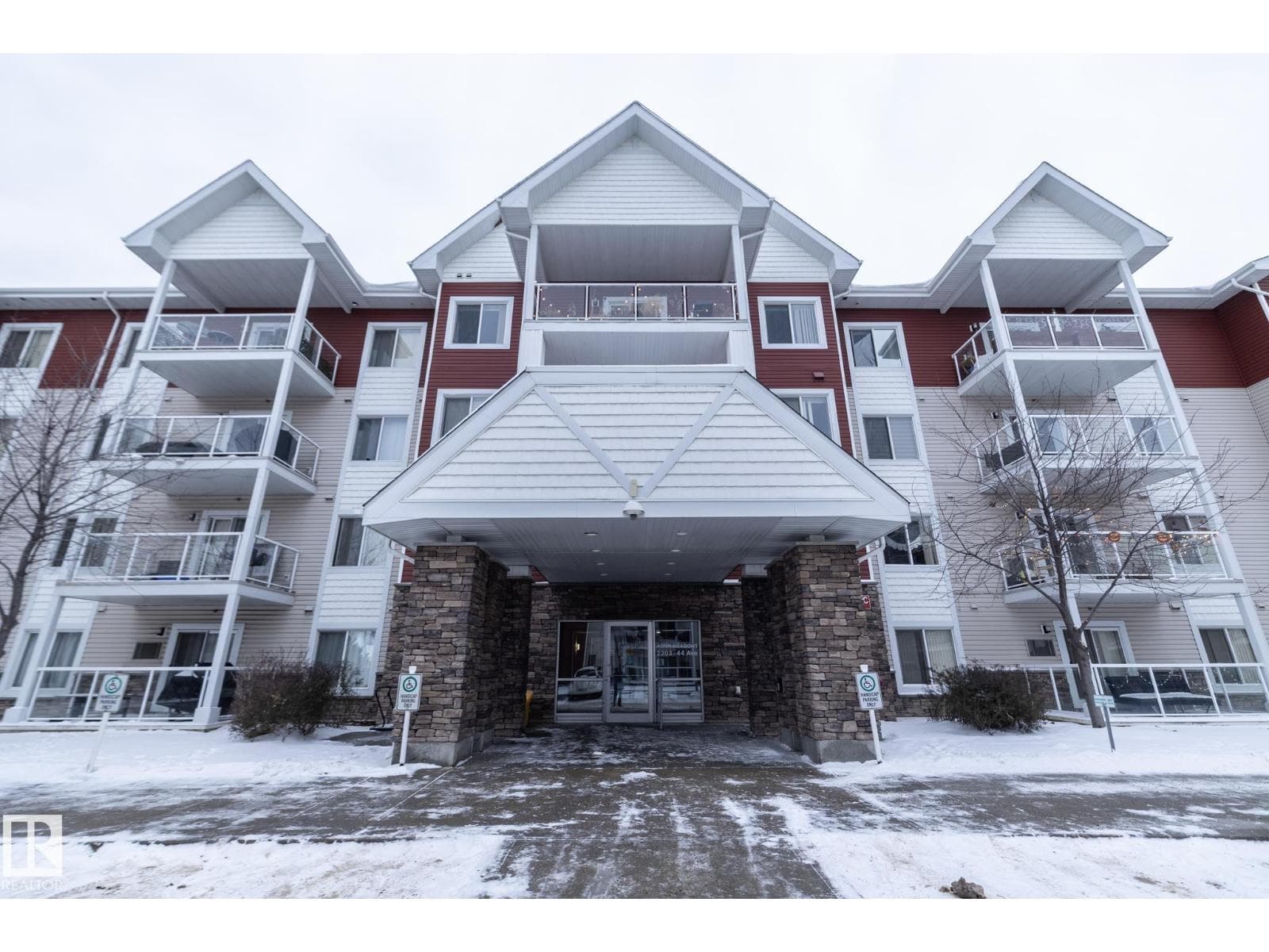 #102 2203 44 AV NW - Main photo, Edmonton, Alberta