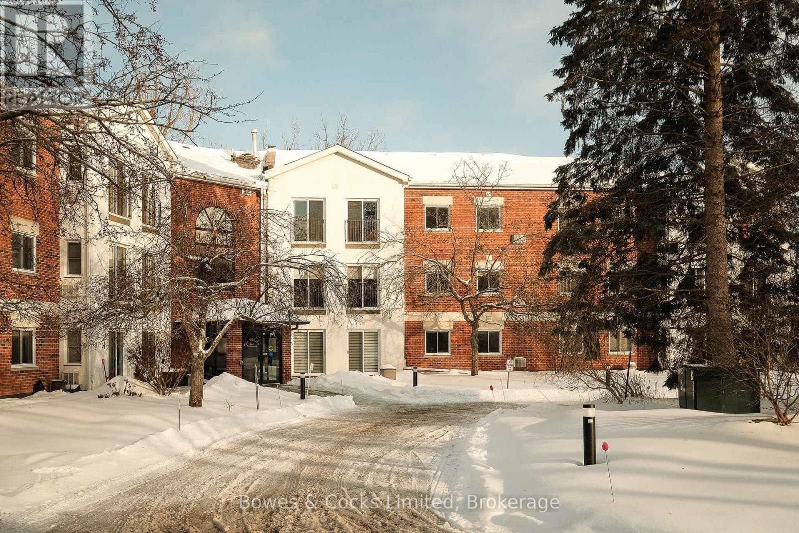 310 - 1111 WATER STREET — Peterborough (Northcrest Ward 5), Ontario - Main photo