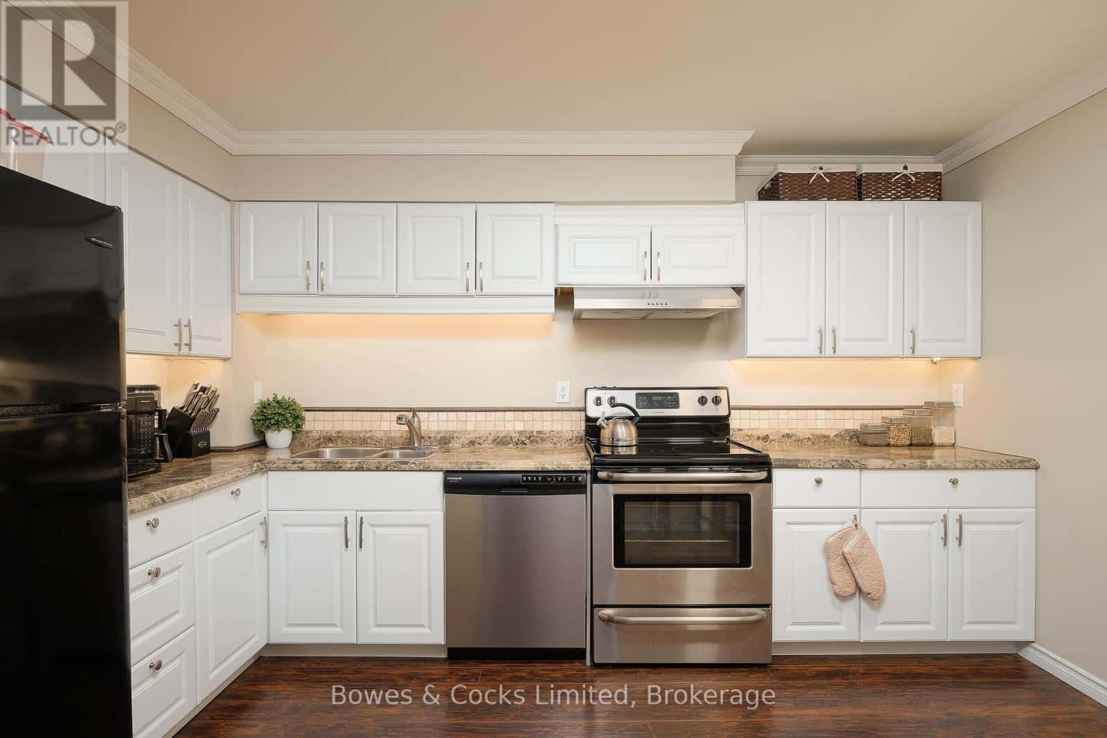 310 - 1111 WATER STREET — Peterborough (Northcrest Ward 5), Ontario - Photo 4 of 23