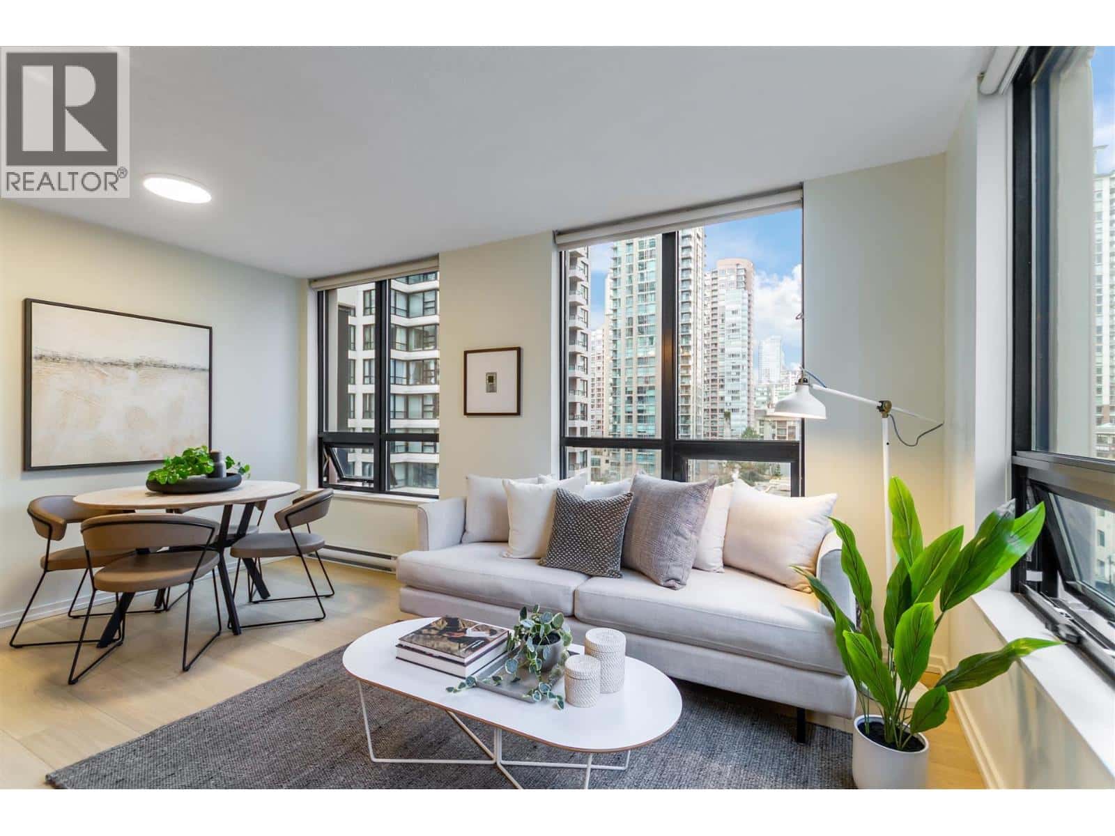 1109 909 MAINLAND STREET — Vancouver, British Columbia - Photo 2 of 22