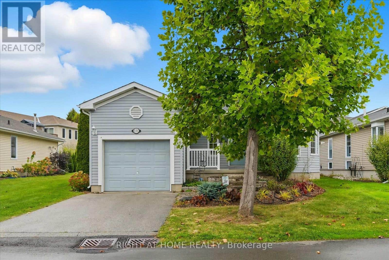 111 GRACEHILL CRESCENT - Photo 2 of 33, Hamilton (Freelton), Ontario