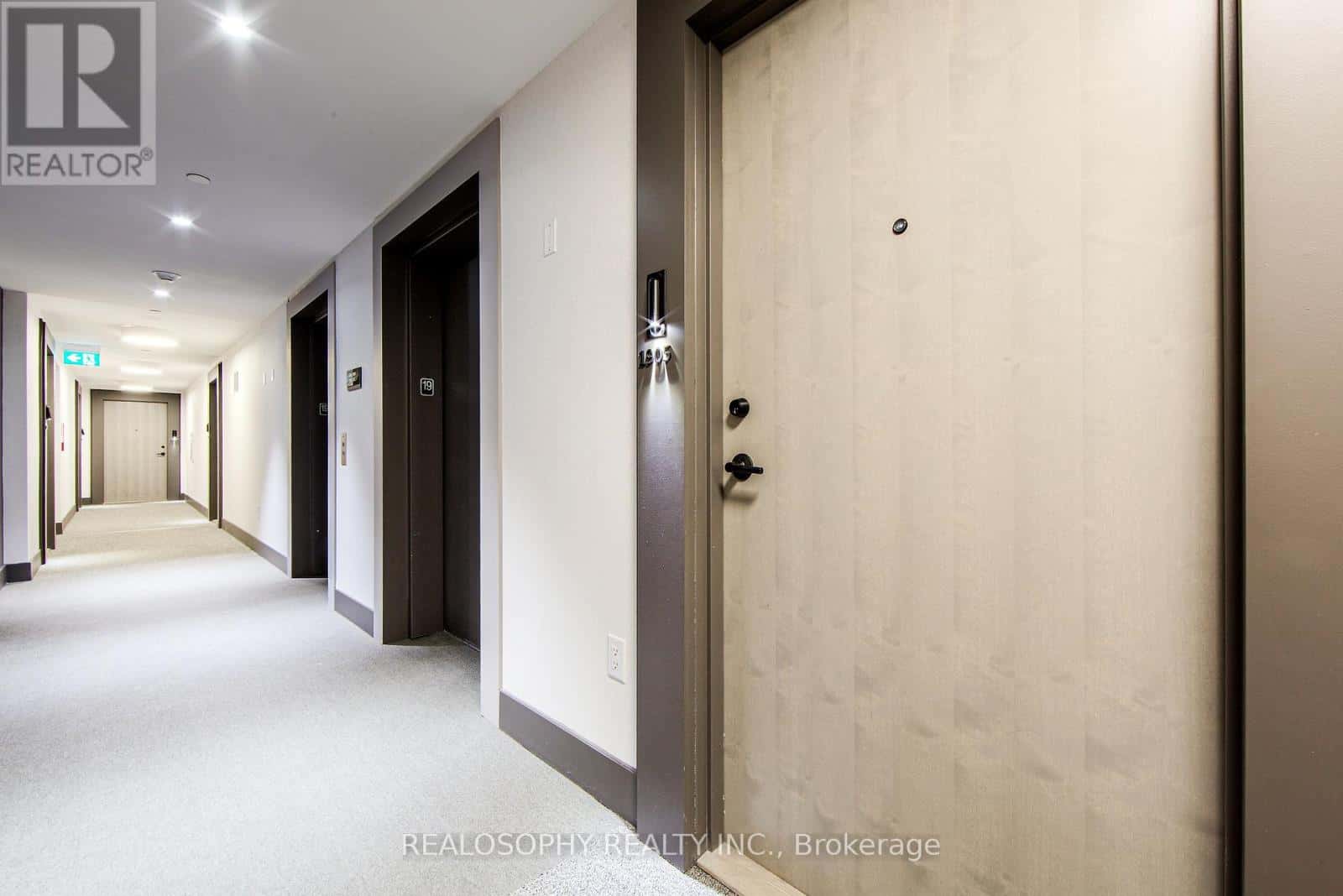 1905 - 130 RIVER STREET — Toronto (Regent Park), Ontario - Photo 4 of 37