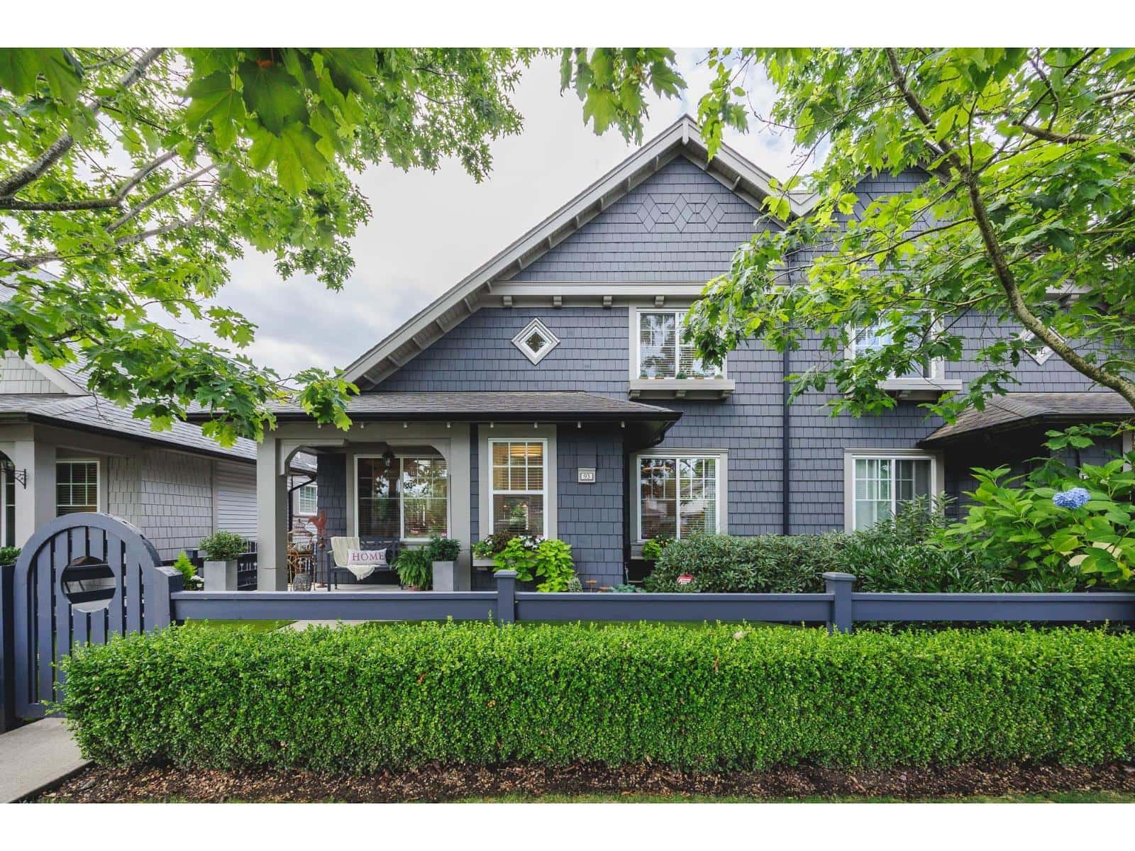 93 6450 187 STREET — Surrey, British Columbia - Photo 2 of 40