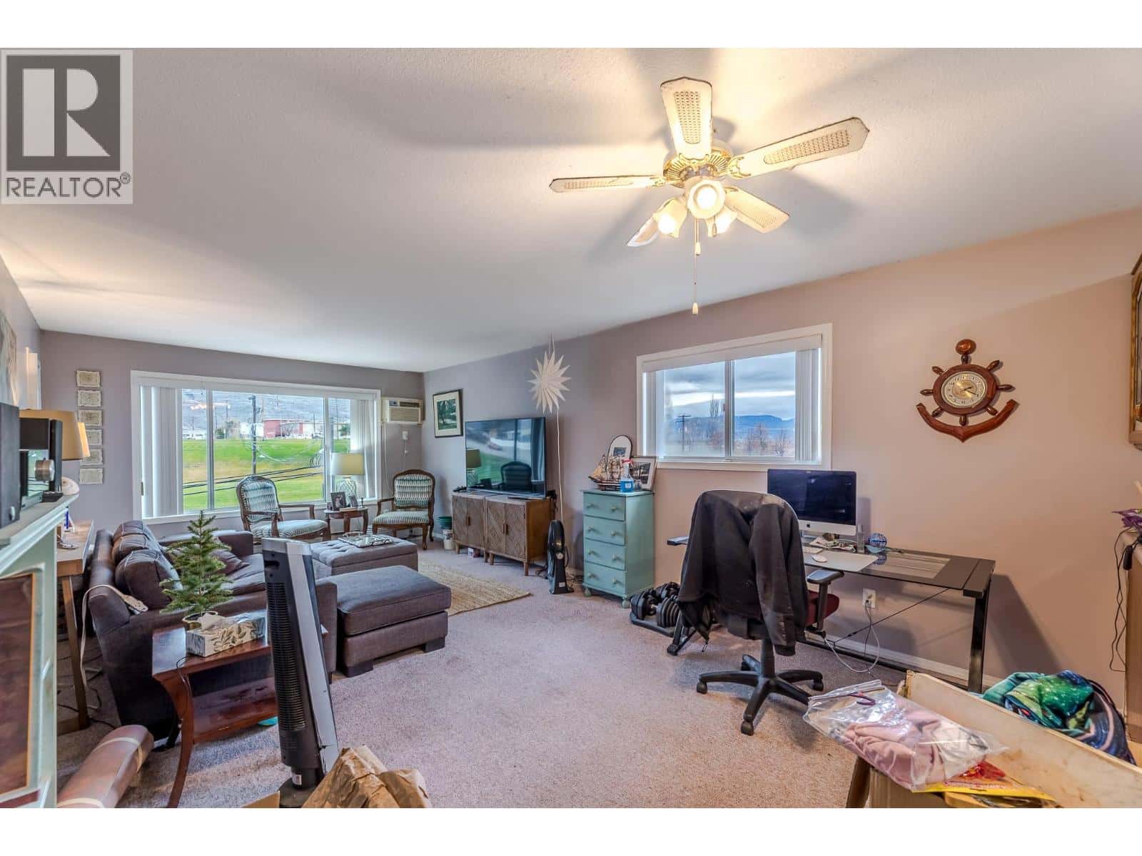 Osoyoos — Osoyoos - Photo 3 of 27