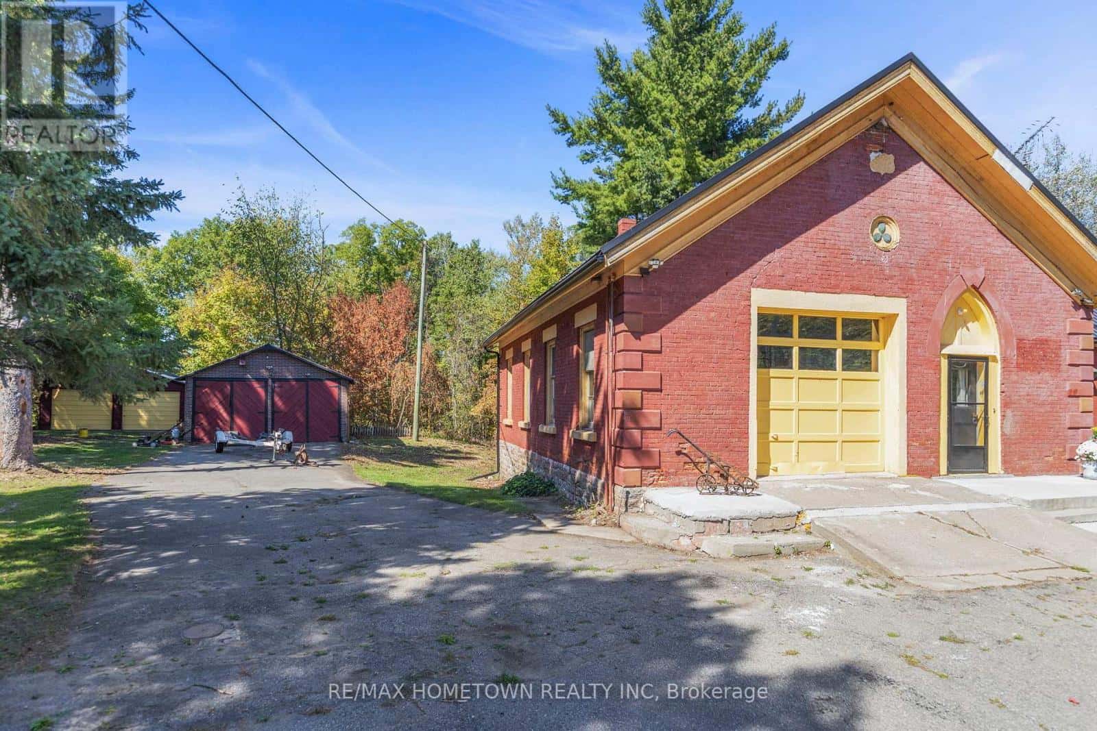 1554 COUNTY ROAD 2 ROAD — Front of Yonge, Ontario - Photo 3 of 37