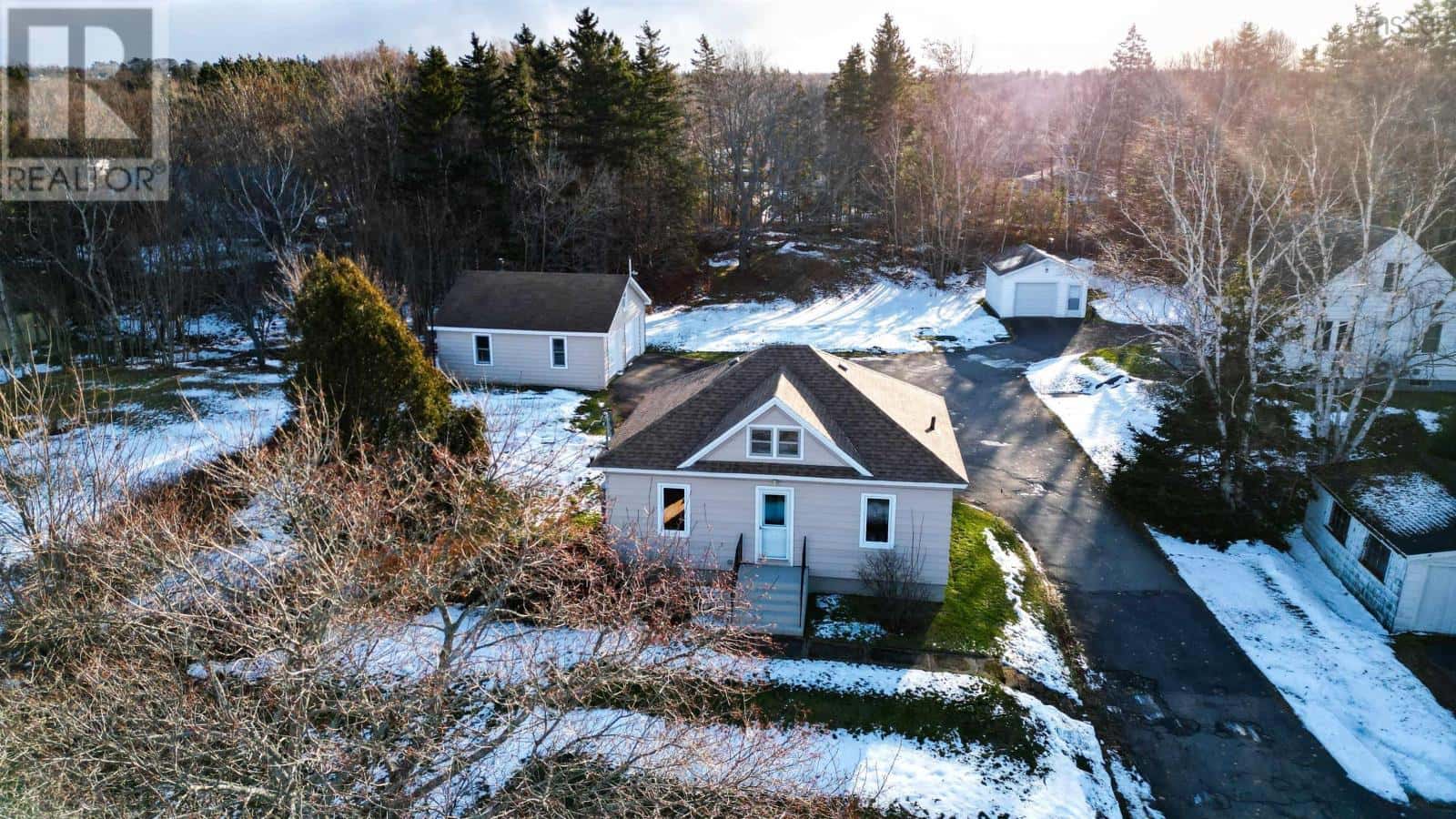 17 Howie Drive — Sydney River, Nova Scotia - Photo 4 of 25