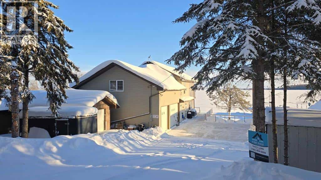 16040B Twp Rd 682 — Plamondon, Alberta - Photo 3 of 36
