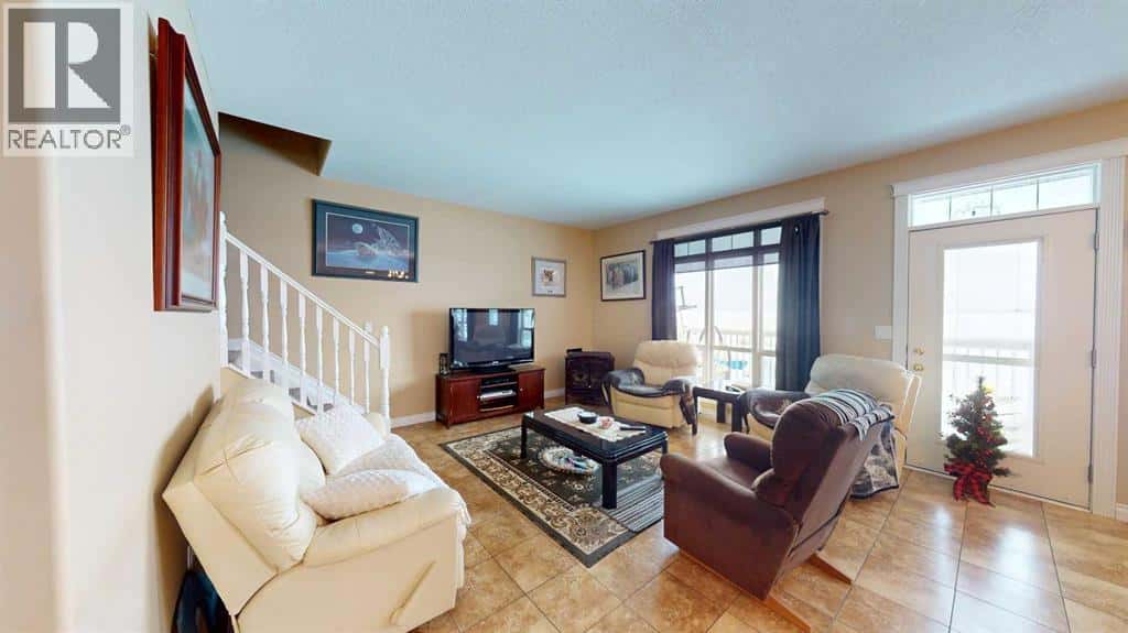 16040B Twp Rd 682 — Plamondon, Alberta - Photo 5 of 36