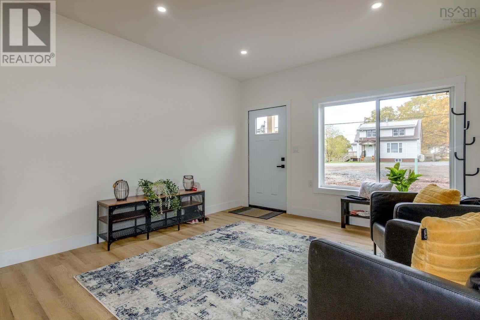 1920 Irwin Lake Road — Hilden, Nova Scotia - Photo 2 of 34